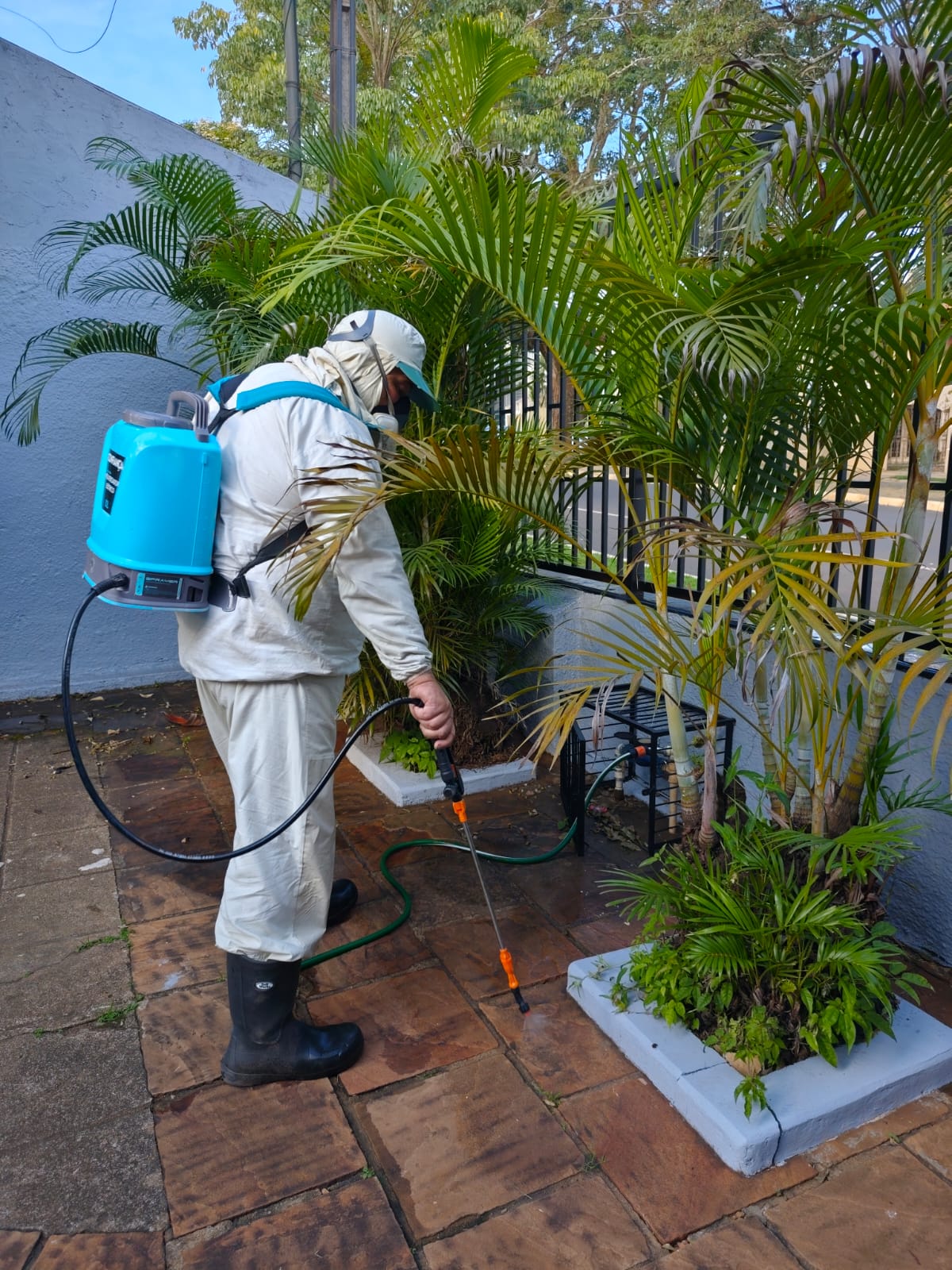 Aplicação externa em jardim